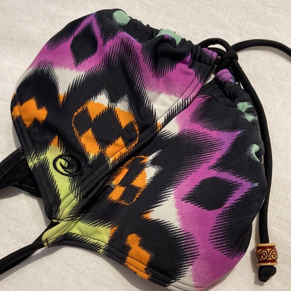 Rip curl bikini top with beads size small - Picture 14 of 14